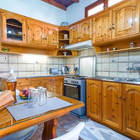 To Rodi Corfu (city)